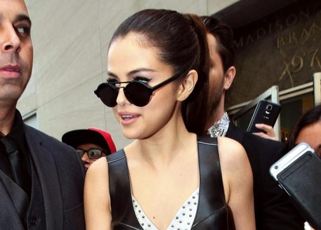 Selena Gomez: H πρώτη εικόνα από την καμπάνια της για τη Louis Vuitton!