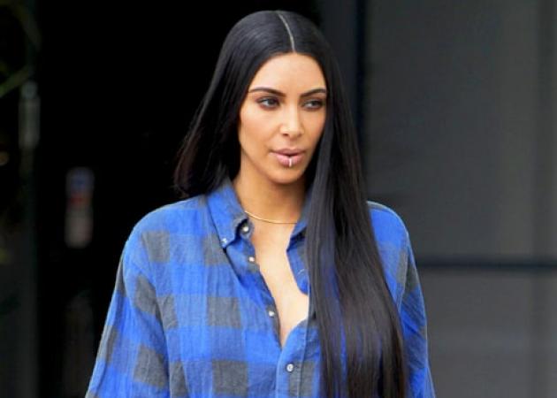 Η Kim Kardashian φόρεσε στα μαλλιά της ένα headband από τσιμπιδάκια και δεν είναι δύσκολο να το αντιγράψεις