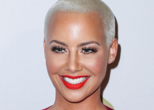 Η Amber Rose ανέβασε βίντεο που την δείχνει να κάνει botox και οι followers της εξοργίστηκαν!