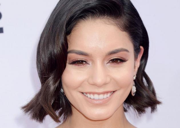 Η Vanessa Hudgens με αφέλειες είναι α-γνώ-ρι-στη!