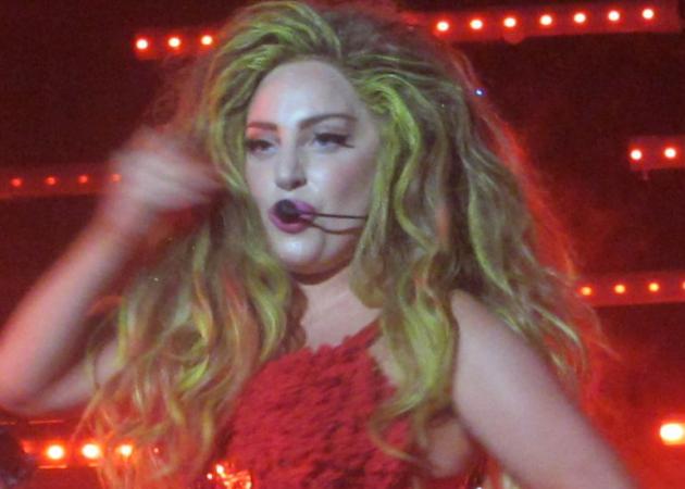 Δεν θα καταλαβαίναμε ποτέ ότι αυτή είναι η Lady Gaga με αυτά τα μαλλιά!