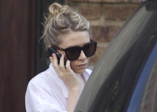 Η Mary Kate Olsen έγινε καστανή! Πώς σου αρέσει περισσότερο;