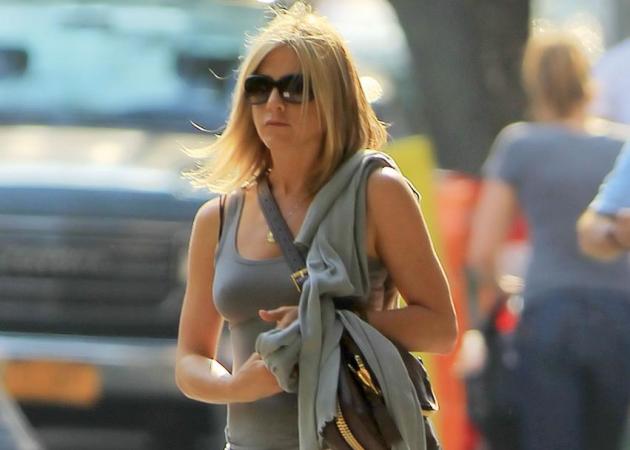 Τι έγραψε στο νέο της tattoo η J. Aniston; Plus: τα πιο διάσημα tattoo και τι σημαίνουν!