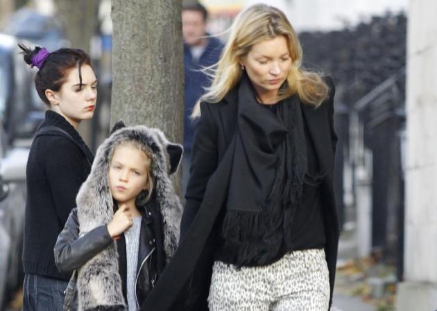 Η Kate Moss λανσάρει άρωμα για την κόρη της! Μπορούμε, όμως, να το αποκτήσουμε όλες!
