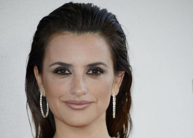 Το wet look της Penelope Cruz! Do or don’t;