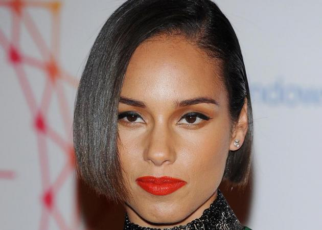 Μάντεψε! Και η Alicia Keys έκανε pixie cut!