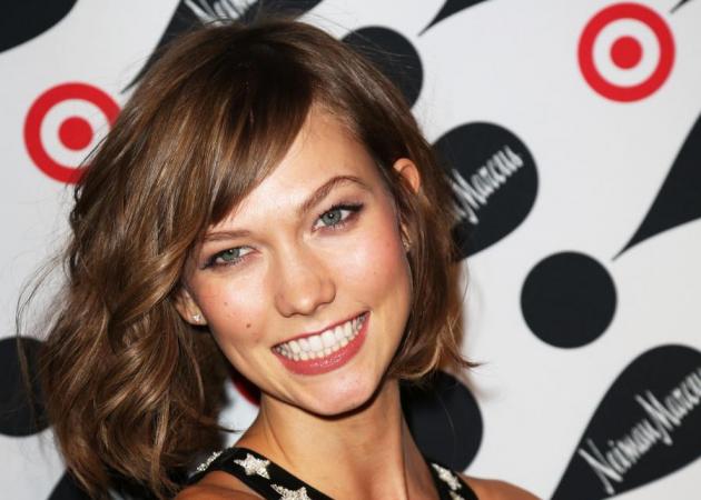 Οι New York Times αποκάλεσαν το κούρεμα της Karlie Kloss “κούρεμα της χρονιάς”! Και είναι μόνο Φεβρουάριος!