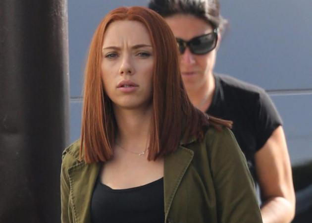 Η Scarlett Johansson έγινε (ξανά!) κοκκινομάλλα!