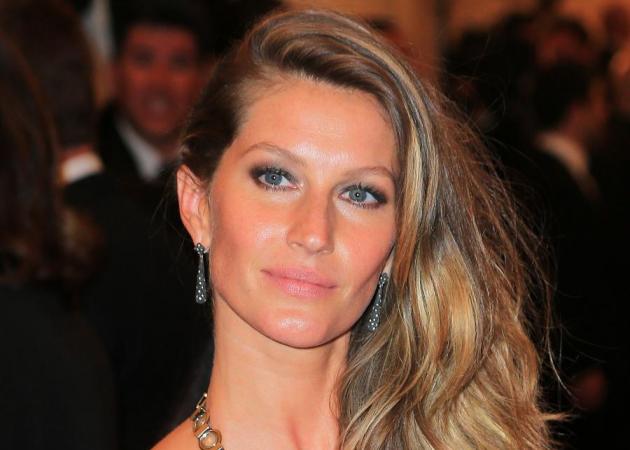 Δες την Gisele να κάνει ενέσεις αιμοπεταλίων και θεραπεία για την κυτταρίτιδα! Ω ναι!