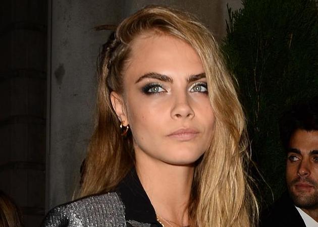 Θέλεις αυτό ακριβώς το look της Cara Delevingne; Η make up artist της μας δείχνει πώς!