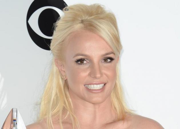 Η Britney Spears έγινε κοκκινομάλλα!