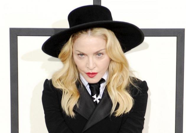 Το bleached brow trend παίρνει απειλητικές διαστάσεις! Και η Madonna… ΧΩΡΙΣ ΦΡΥΔΙΑ!