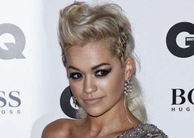 How to! Πώς να κάνεις το mohawk χτένισμα της Rita Ora!