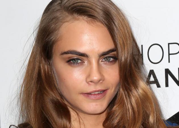 OMG! Η Cara Delevingne με ξυρισμένα μαλλιά!