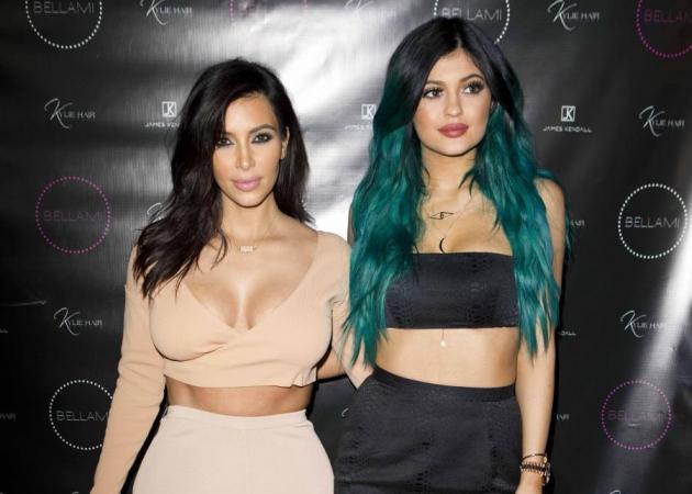 Η Kim Kardashian και η Kylie Jenner έγιναν και πάλι ξανθιές!