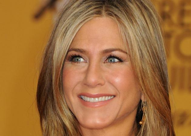 Sexy και κούκλα στα 46 της! Η Jennifer Aniston αποκάλυψε τι κάνει!