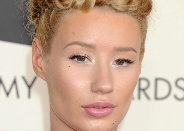 Iggy Azalea! Γιατί έγινε χαμός στα social με το χτένισμά της στα Grammy!