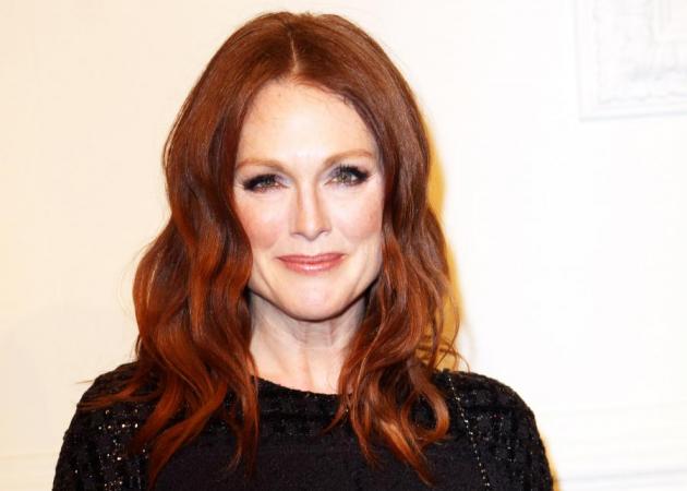 Η Julianne Moore έδειξε στην τηλεόραση πώς είναι τα φυσικά της μαλλιά και όλοι σοκαρίστηκαν! Δες και θα καταλάβεις!