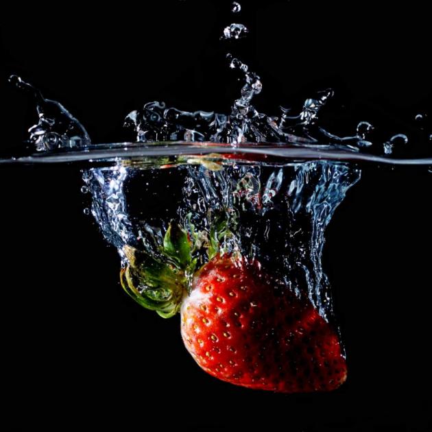 Πώς θα ξεπλύνεις σωστά τις φράουλες για να απομακρύνεις χημικά και φυτοφάρμακα;