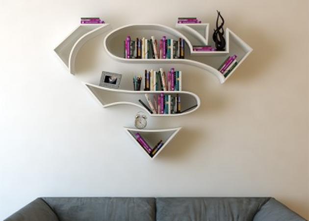 Μα ολόκληρος Superman… βιβλιοθήκη; Τούρκος με μεγάλη φαντασία!