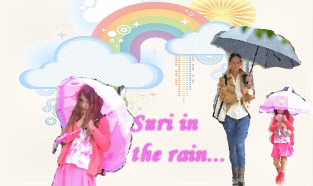 Katie Holmes – Suri Cruz: Bόλτα στη βροχερή Νέα Υόρκη!