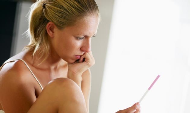 Συμπτώματα εγκυμοσύνης: Πώς θα καταλάβεις αν είσαι έγκυος από την πρώτη κιόλας στιγμή