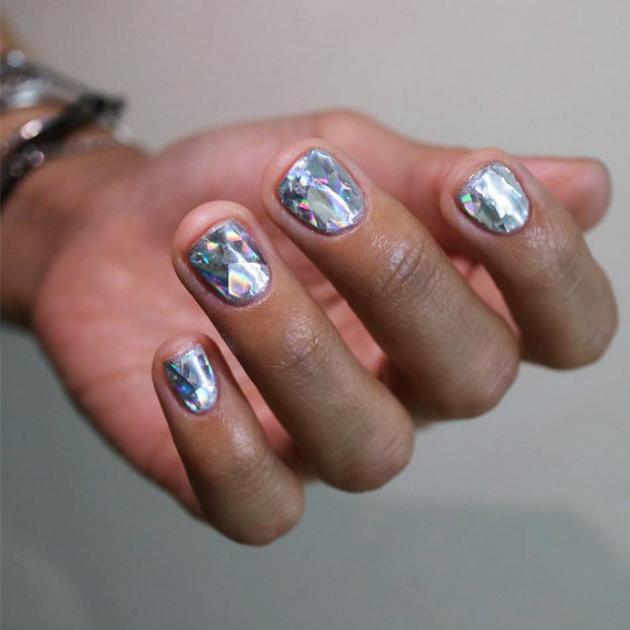 2 | Diamond nails