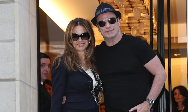 J. Travolta: Αγοράζει Chanel στην γυναίκα του μετά το σκάνδαλο με τον πιλότο!