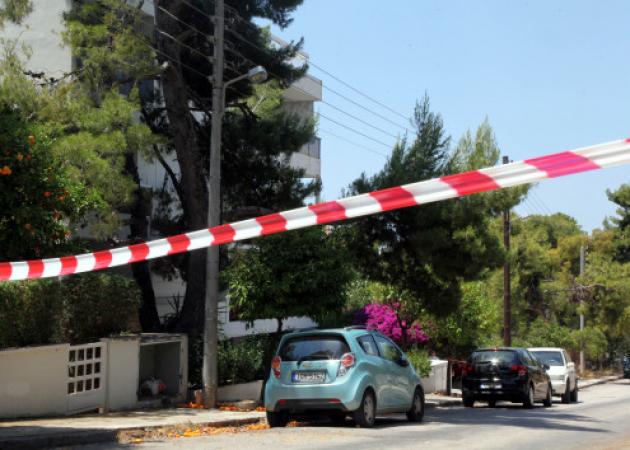 Νύχτα τρόμου για γνωστό χειρουργό – Κουκουλοφόροι ληστές μπούκαραν με όπλο στο σπίτι του