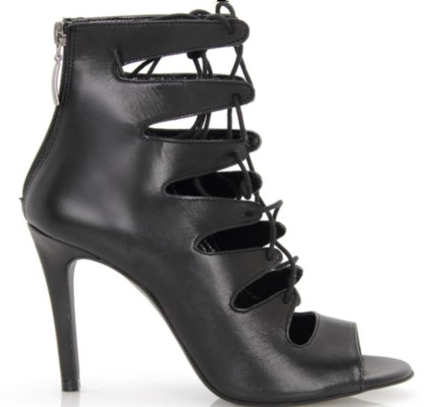 14 | Ankle boots Tsakiris Mallas