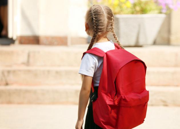 Σχολική τσάντα: Πώς την επιλέγουμε και τι βάζουμε μέσα;