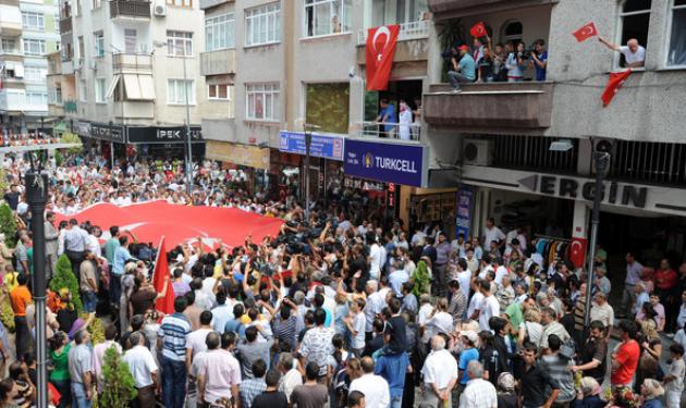 Ισχυρή έκρηξη με έναν νεκρό στην Κωνσταντινούπολη