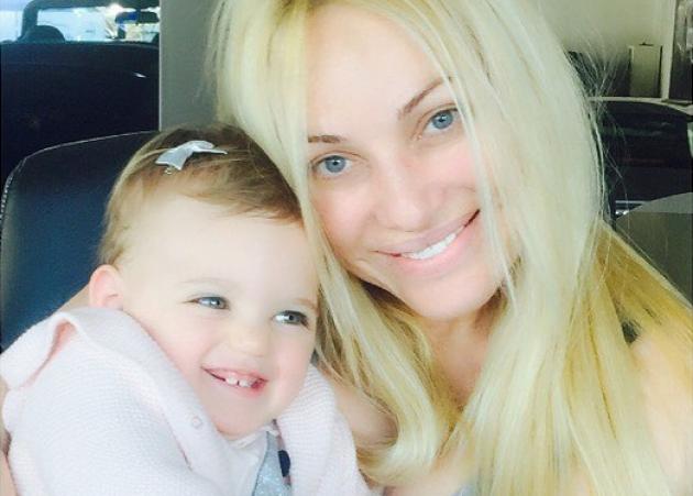 Τζένη Ιωακειμίδου: Για πικ νικ στην παραλία με τα παιδιά της!