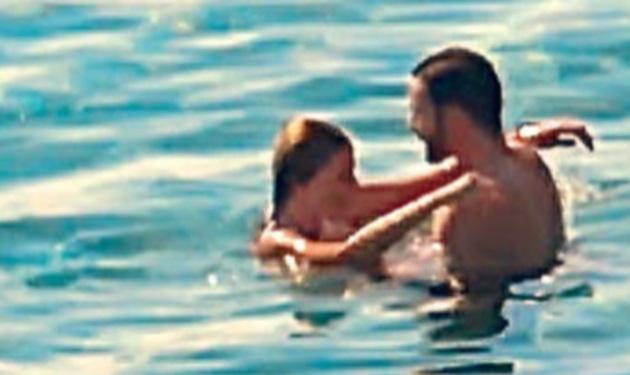 Τζένη Μπαλατσινού: Φιλιά κι αγκαλιές στη θάλασσα με το νέο της σύντροφο!