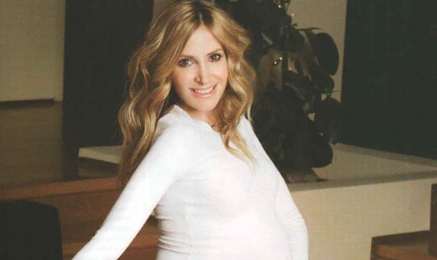 T. Aγοράκη: Ένα μήνα πριν γεννήσει μιλάει για το μωρό, τον άντρα της και το “Μίλα”!