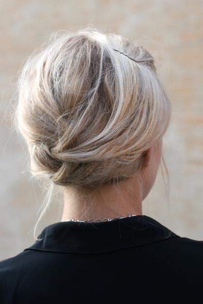 9 | Ένα διαφορετικό updo!