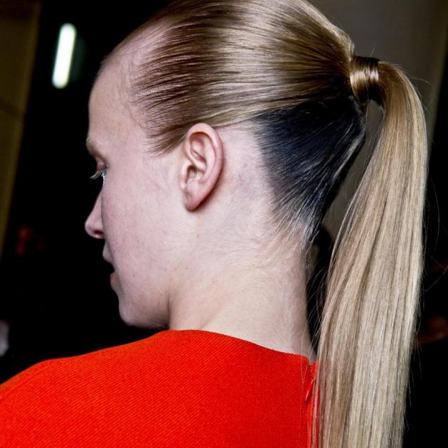 10 | Sleek ponytail