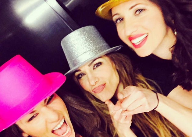 Δέσποινα Βανδή: Σε disco party με τις φίλες της! [pics]