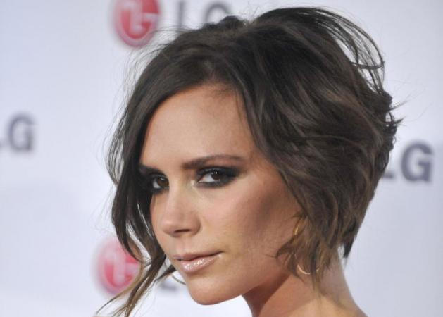 Κάνε κλικ για να δεις το νέο look της Victoria Beckham και όχι μόνο!