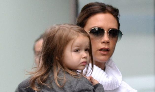 Victoria και Harper Beckham: το στιλ μαμάς και κόρης είναι μοναδικό! Δες φωτό από τις εμφανίσεις τους!