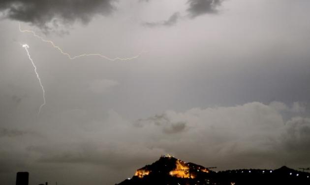 Σφοδρή κακοκαιρία σε όλη τη χώρα