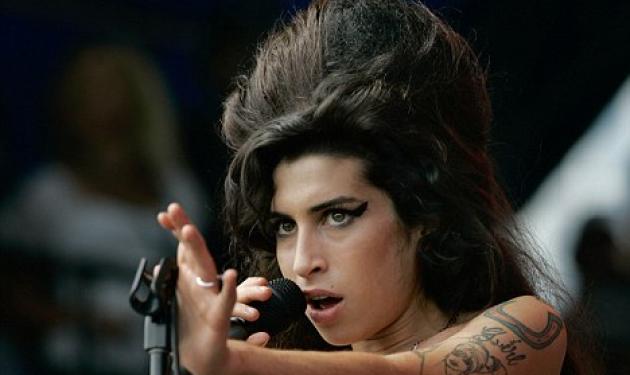 Θρήνος στη μουσική σκηνή: Η  Amy Winehouse βρέθηκε νεκρή