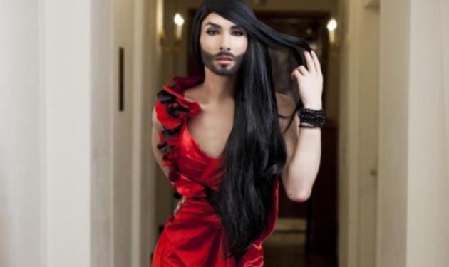 Conchita Wurst: Η τραγουδίστρια με τα μούσια που πηγαίνει στη Eurovision!