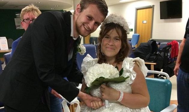 Ραγίζει καρδιές το ζευγάρι που παντρεύτηκε στο νοσοκομείο! Οι γιατροί έδωσαν στη γυναίκα 2 μέρες ζωής