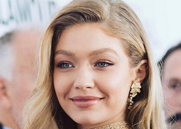 Η Gigi Hadid σχεδιάζει mules και αυτά είναι τα νέα σχέδια!