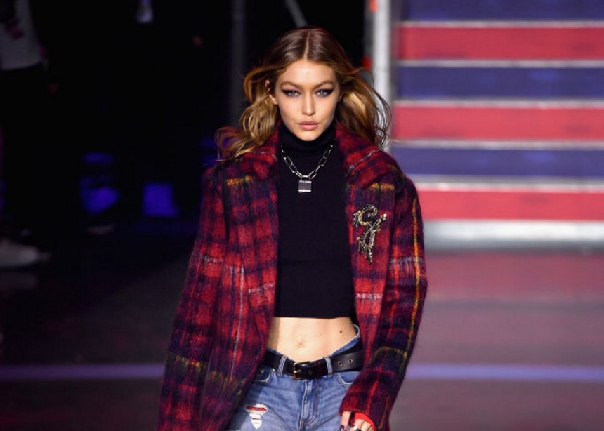 Στιλιστικά μαθήματα από την Gigi Hadid: Πως να φορέσεις το τζιν σου σύμφωνα με το μοντέλο