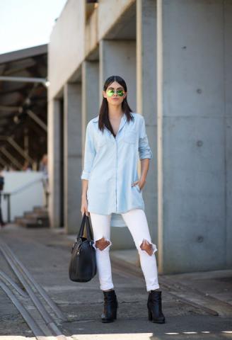 Σίδνεϊ με λευκό jeans