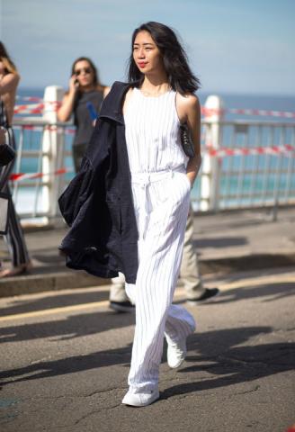 Σίδνεϊ με jumpsuit