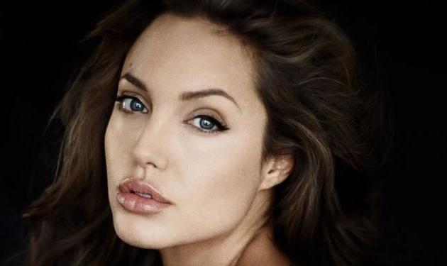 Angelina Jolie: “Κανείς στο σπίτι δεν θέλει να μαγειρέψω εγώ  τα Χριστούγεννα”