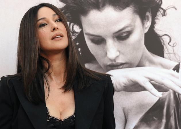 Monica Bellucci: Στηρίζει τον Τζουσέπε Τορνατόρε μετά το σκάνδαλο για τις σεξουαλικές παρενοχλήσεις